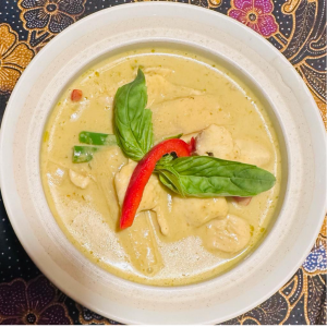 Gaeng Kiew Wan Gai - Thai Green Curry Chicken