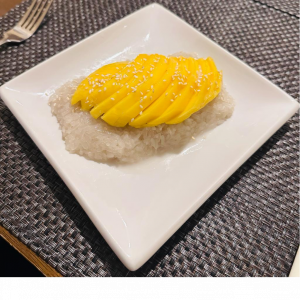 Mango with Sticky Rice with Sweet Coconut